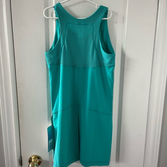 Athletic Dress - Picture 4 of 4